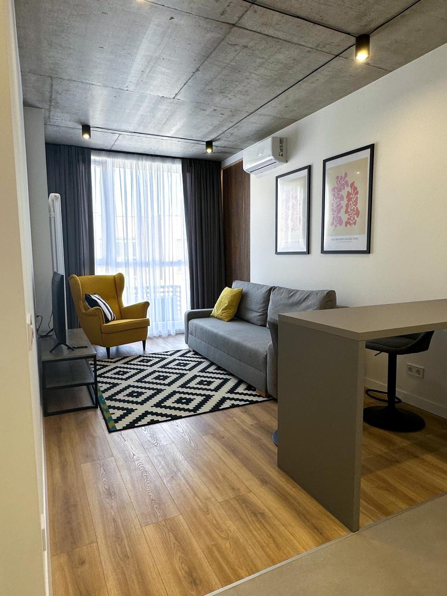 Apartamento Avalon On Lypynskogo Street Leópolis Exterior foto