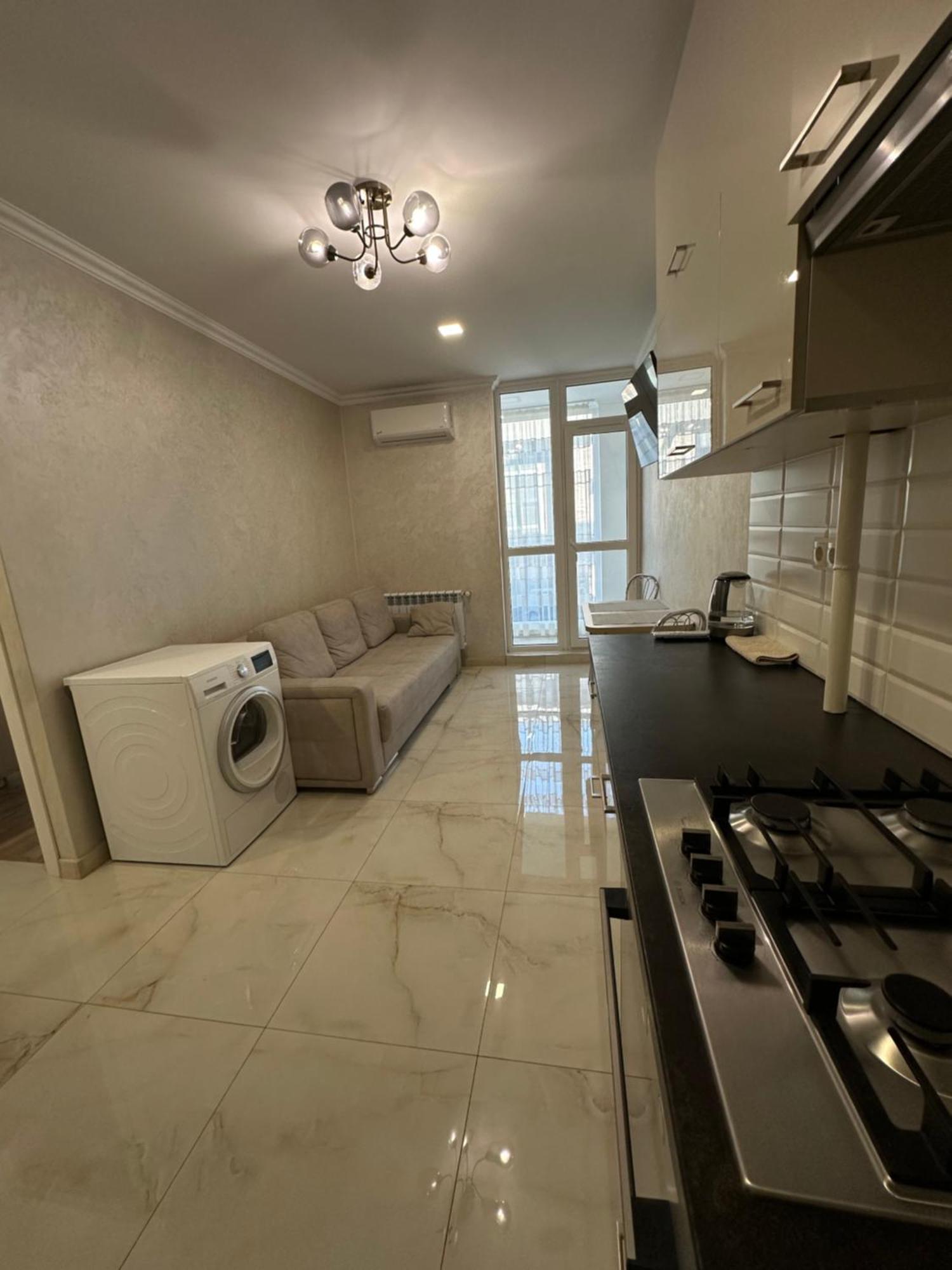 Apartamento Avalon On Lypynskogo Street Leópolis Exterior foto